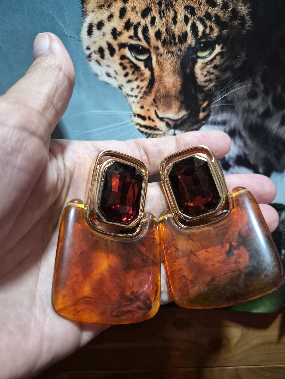 Fashion Jewelry Amber Resin and Garnet-Red Drop Earrings